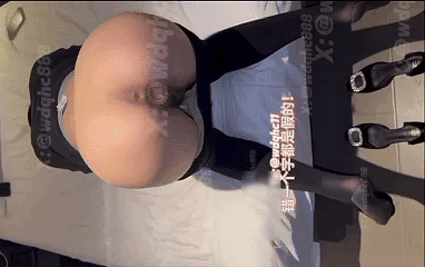 我的枪好长啊 骚母狗一进酒店，衣服都来不及脱就开始发骚【1V+765M】